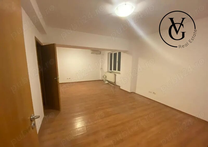 Universitate, Victoriei, Regina Elisabeta garsoniera