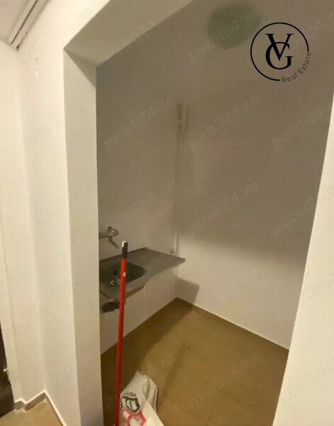 Universitate, Victoriei, Regina Elisabeta garsoniera